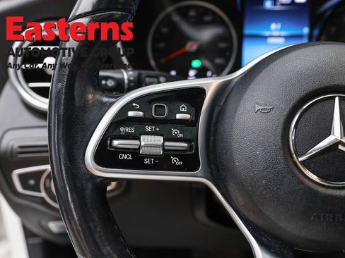 Used 2020 Mercedes-Benz GLC 300 4MATIC w/ Multimedia Package image 15