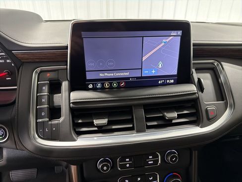 Used 2021 Chevrolet Tahoe High Country w/ Premium Package image 28