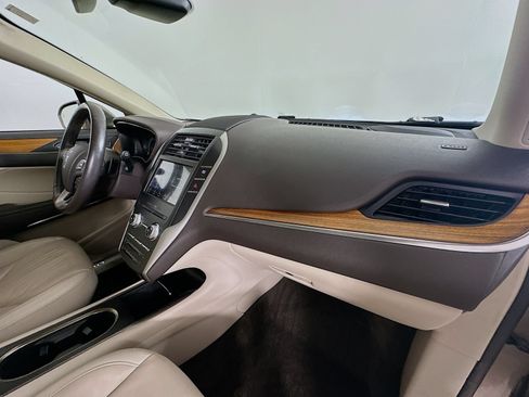 Used 2019 Lincoln MKC Select w/ Select Plus Package AWD/4WD image 45
