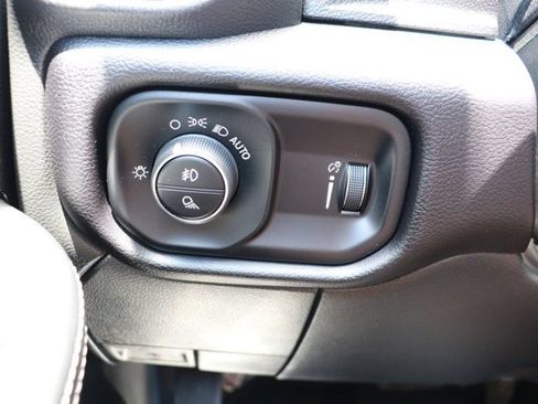 Used 2025 RAM 2500 Big Horn AWD/4WD image 28