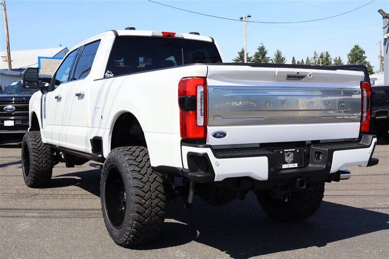 Used 2024 Ford F250 Platinum AWD/4WD image 3