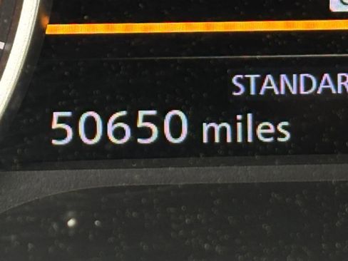 Used 2023 Nissan Rogue SV image 41