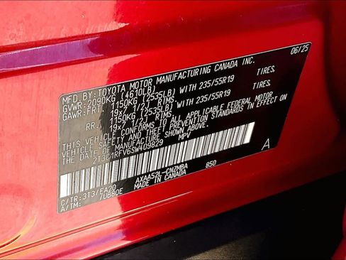 Used 2025 Toyota RAV4 XLE Premium image 35