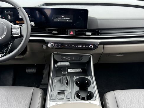 New 2026 Kia Carnival FWD image 14