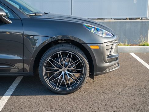 New 2026 Porsche Macan AWD/4WD image 9