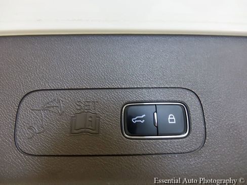 Used 2023 Lincoln Aviator Grand Touring w/ Equipment Group 301A AWD/4WD image 26