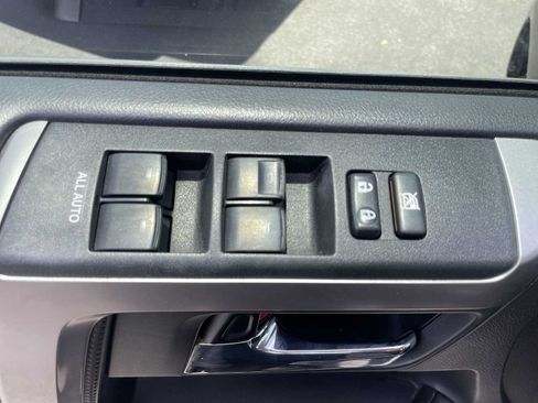 Used 2016 Toyota 4Runner SR5 RWD image 15