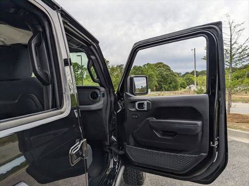 Certified 2025 Jeep Wrangler Unlimited Rubicon 4xe w/ Safety Group AWD/4WD image 60