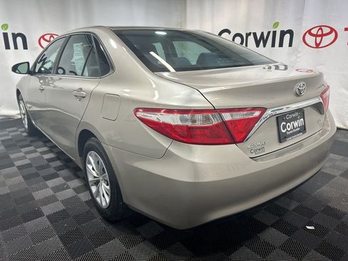 Used 2016 Toyota Camry LE image 5
