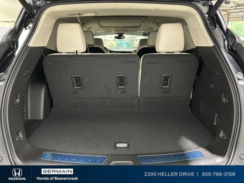 Used 2024 Buick Enclave Avenir w/ Avenir Technology Package FWD image 31