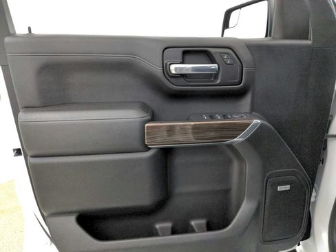 Used 2020 Chevrolet Silverado 1500 RST AWD/4WD image 26