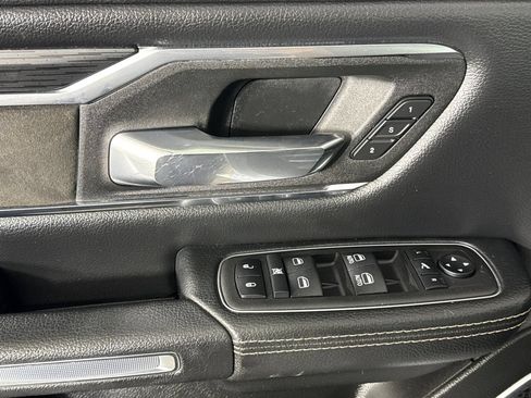 Used 2024 RAM 1500 Laramie AWD/4WD image 8
