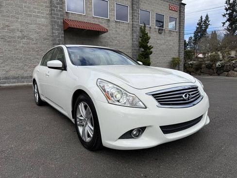 Used 2011 INFINITI G37 Journey w/ Premium Pkg RWD image 7
