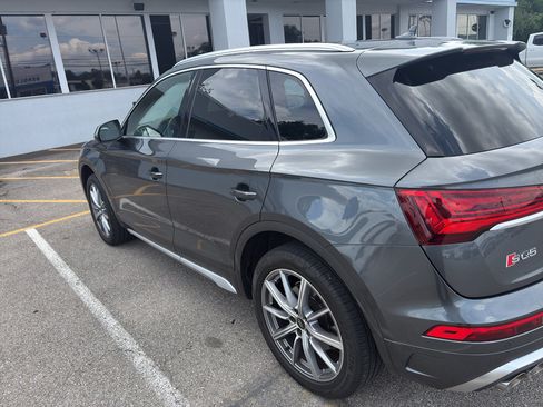 Used 2023 Audi SQ5 Premium w/ Convenience Package AWD/4WD image 12
