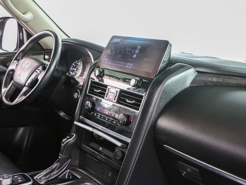 Used 2024 INFINITI QX80 Luxe AWD/4WD image 28