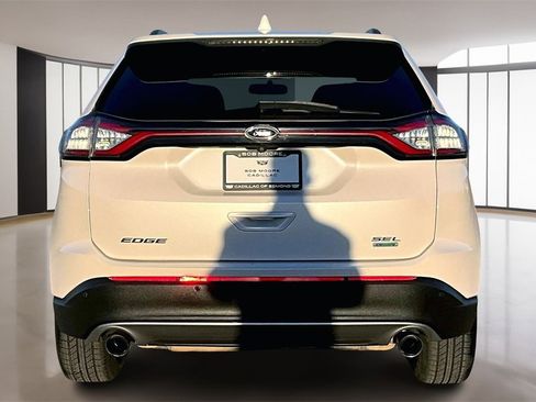 Used 2017 Ford Edge SEL w/ Equipment Group 201A image 4