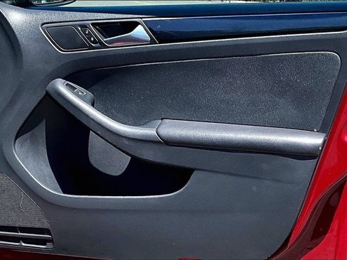 Used 2016 Volkswagen Jetta SEL FWD image 15