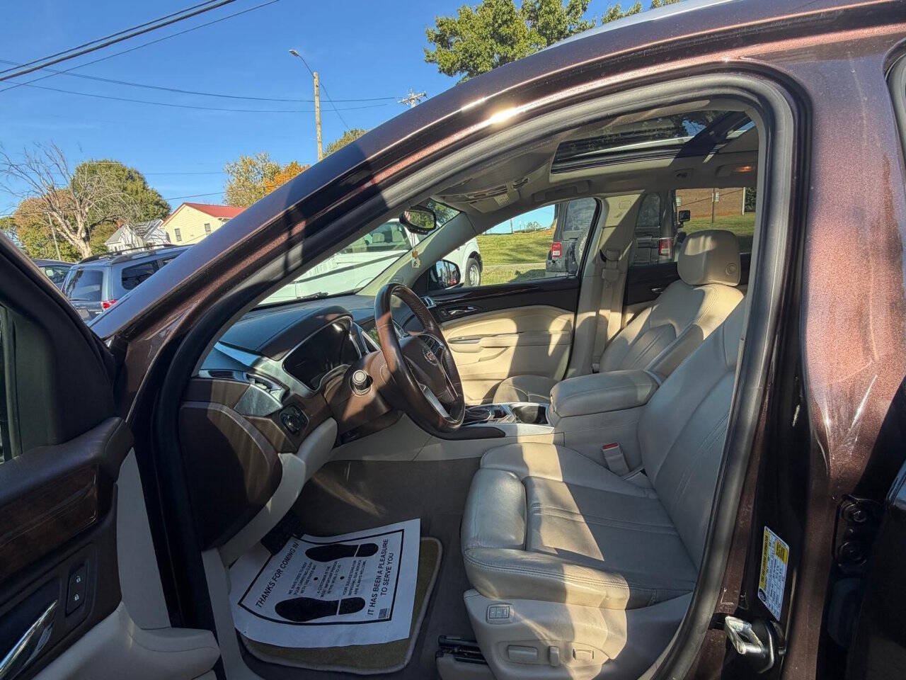 Used 2015 Cadillac SRX Luxury w/ Driver Awareness Package AWD/4WD image 14