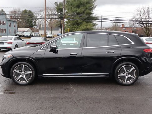 Used 2023 Mercedes-Benz EQS 580 4MATIC SUV w/ Exclusive Trim Package image 8