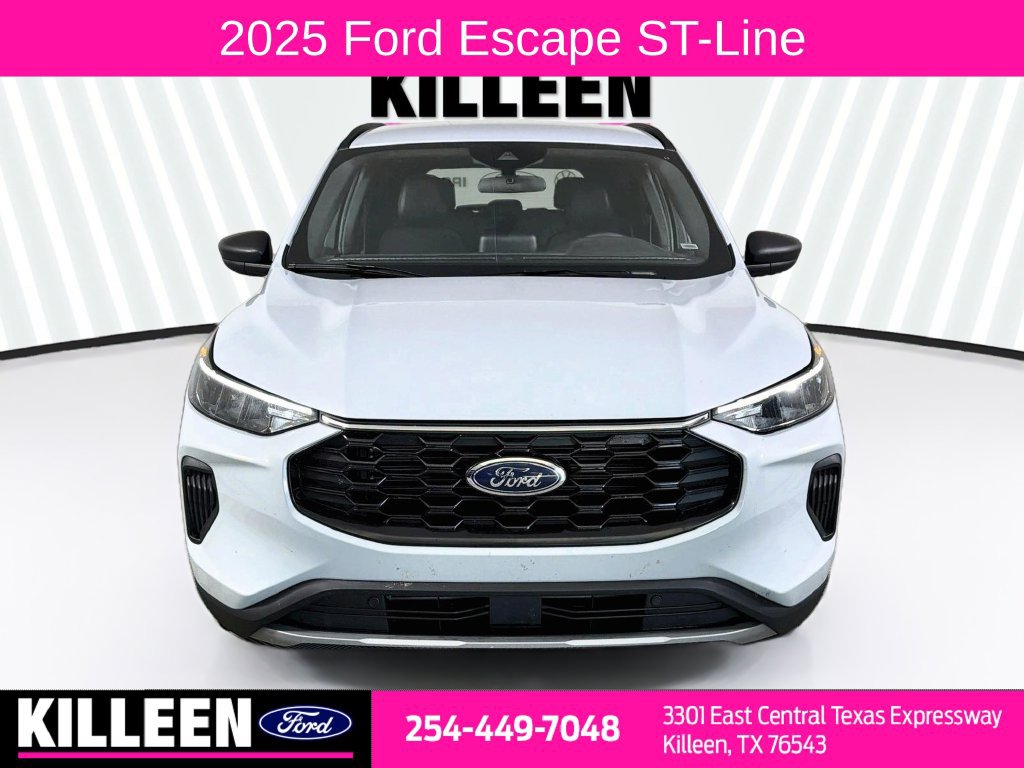 Used 2025 Ford Escape ST-Line FWD image 2