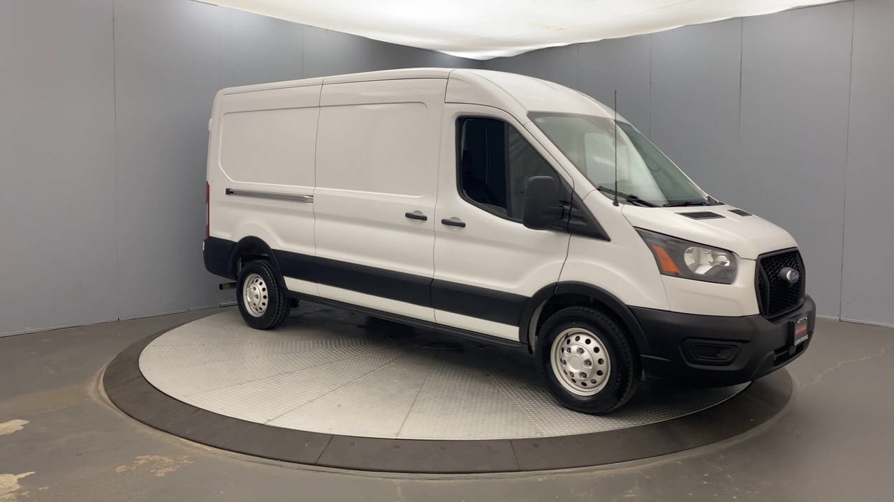 Used 2025 Ford Transit 250 148 Medium Roof Extended AWD image 7