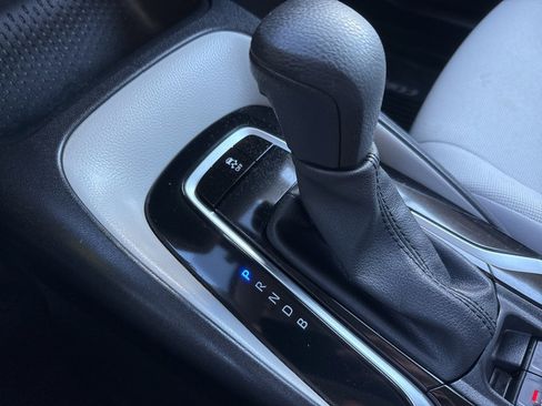 Used 2020 Toyota Corolla LE image 35