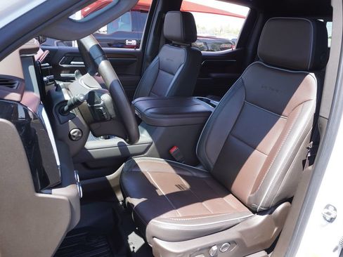 Certified 2024 GMC Sierra 1500 Denali AWD/4WD image 15