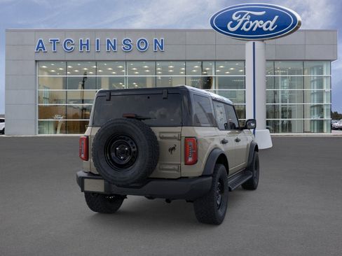 New 2026 Ford Bronco Outer Banks image 8