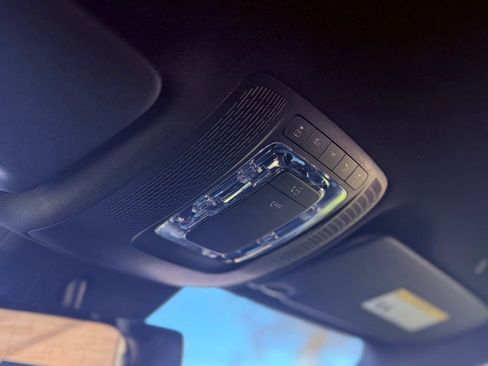 Used 2025 Mercedes-Benz GLA 250 GLA 250 w/ Exclusive Package image 16