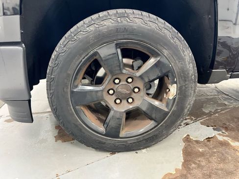 Used 2015 Chevrolet Silverado 1500 W/T w/ Black Out Edition AWD/4WD image 25