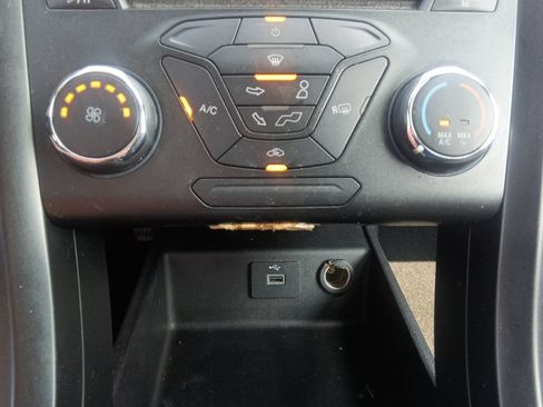 Used 2018 Ford Fusion S w/ Equipment Group 101A FWD image 30