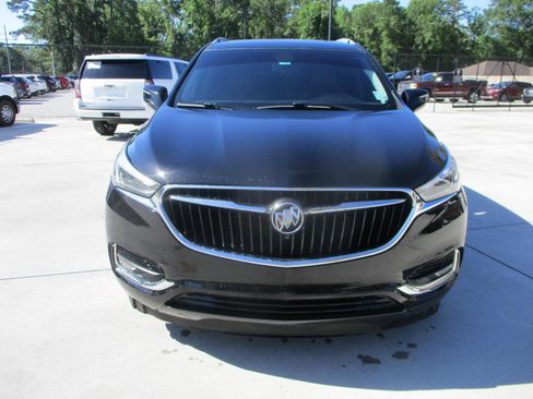 Used 2018 Buick Enclave Essence image 6