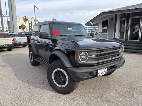 Used 2023 Ford Bronco 2-Door w/ Sasquatch Package image 1