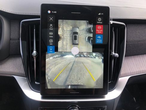 New 2026 Volvo XC90 B6 Ultra w/ Protection Package Premier image 26