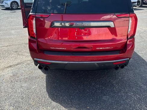 Used 2024 GMC Yukon Denali Ultimate AWD/4WD image 6