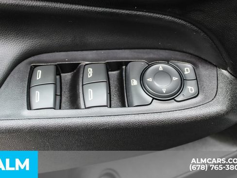 Used 2018 Chevrolet Equinox LT FWD image 39