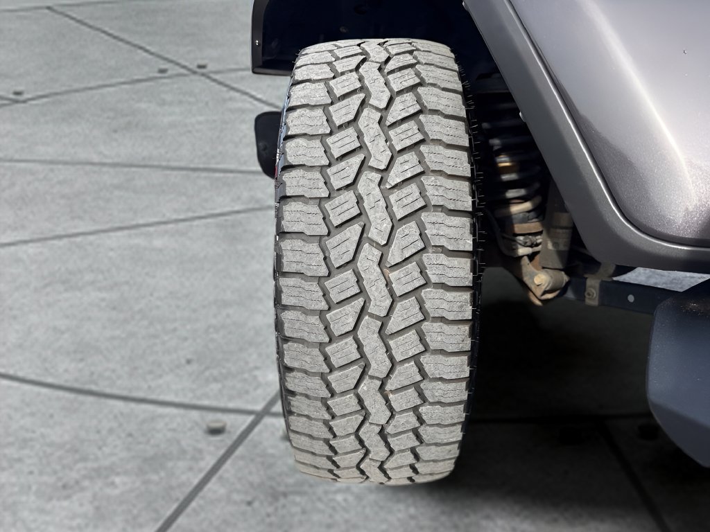 Used 2021 Jeep Wrangler Unlimited Sahara AWD/4WD image 29