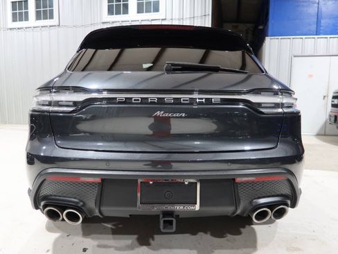 Used 2024 Porsche Macan AWD/4WD image 4