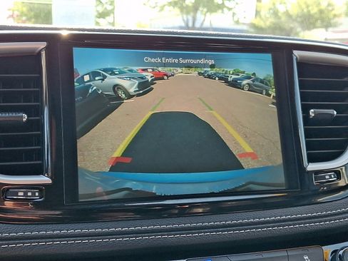 Used 2024 Chrysler Pacifica Select FWD image 19