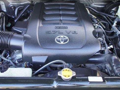 Used 2011 Toyota Tundra 2WD Double Cab w/ SR5 Pkg image 6