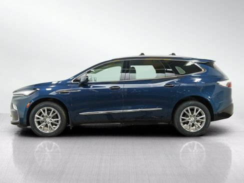 Used 2022 Buick Enclave Premium w/ Surround and Sites Package AWD/4WD image 2