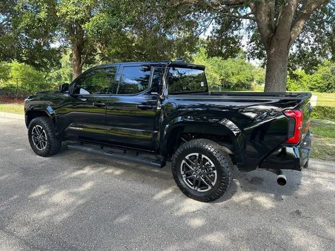 Used 2025 Toyota Tacoma SR5 RWD image 4