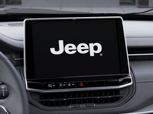 New 2025 Jeep Compass Latitude w/ Altitude Special Edition image 19