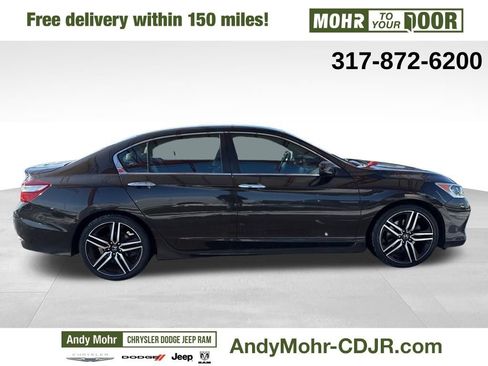 Used 2016 Honda Accord Sport image 8