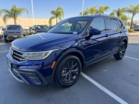 Used 2024 Volkswagen Tiguan SE FWD image 5