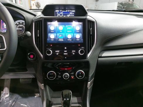 Used 2020 Subaru Forester Limited w/ Popular Package #3 image 21