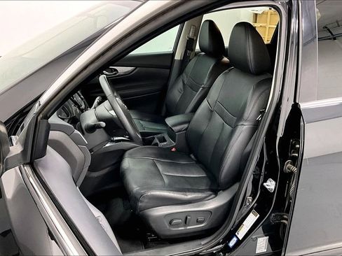 Used 2016 Nissan Rogue SL w/ SL Premium Package FWD image 33