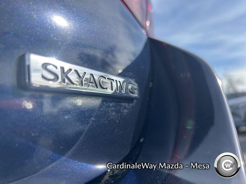 Used 2020 MAZDA MAZDA3 Sedan image 10