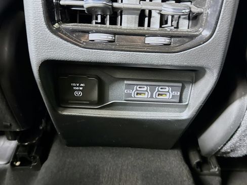 Used 2023 Jeep Grand Cherokee Altitude AWD/4WD image 29