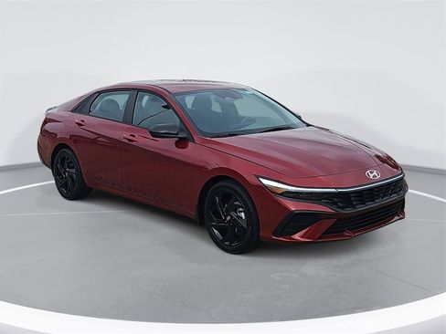 New 2026 Hyundai Elantra Sport image 3